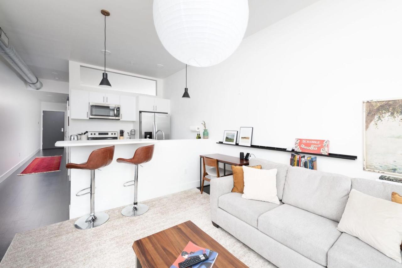 Flexhome Skywalk To Fiserv U4 With Rooftop, Gym, And Parking Milwaukee Eksteriør bilde
